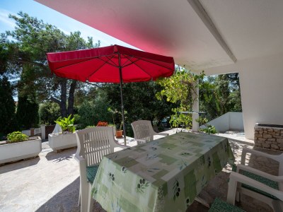 Apartment Two bedroom apartment with terrace Mandre, Pag A-9420-a in Kolan - Apartment