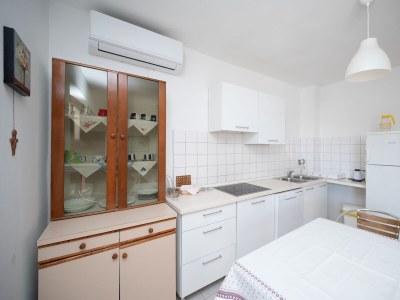 Apartment Two bedroom apartment with terrace Mandre, Pag A-9420-a - Outdoor photo 16