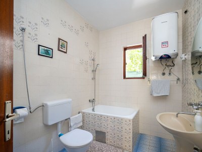 Apartment Two bedroom apartment with terrace Mandre, Pag A-9420-a - Outdoor photo 24