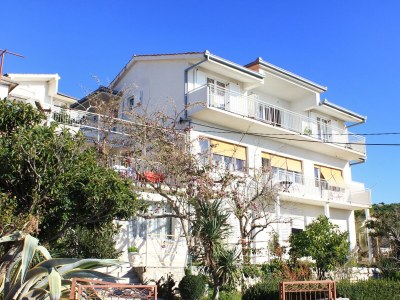 Apartment Four-bedroom apartment with terrace and sea view Sumpetar, Omiš A-9436-a - Outdoor photo 2