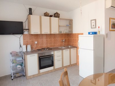 Apartment Two bedroom apartment with air-conditioning Vis A-8526-a - Outdoor photo 9