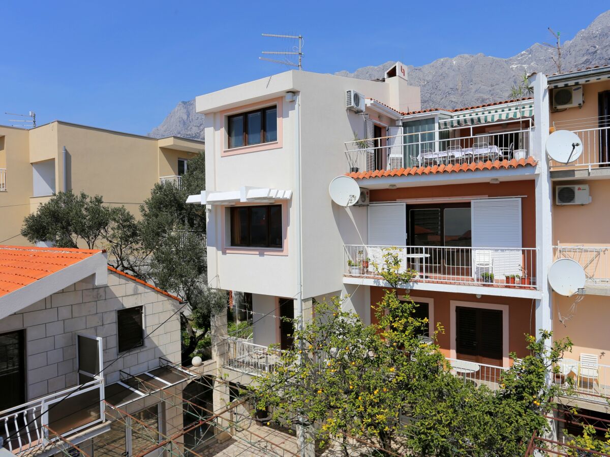 Apartment Three bedroom apartment with terrace and sea view Makarska A-9506-a - Outdoor photo 2