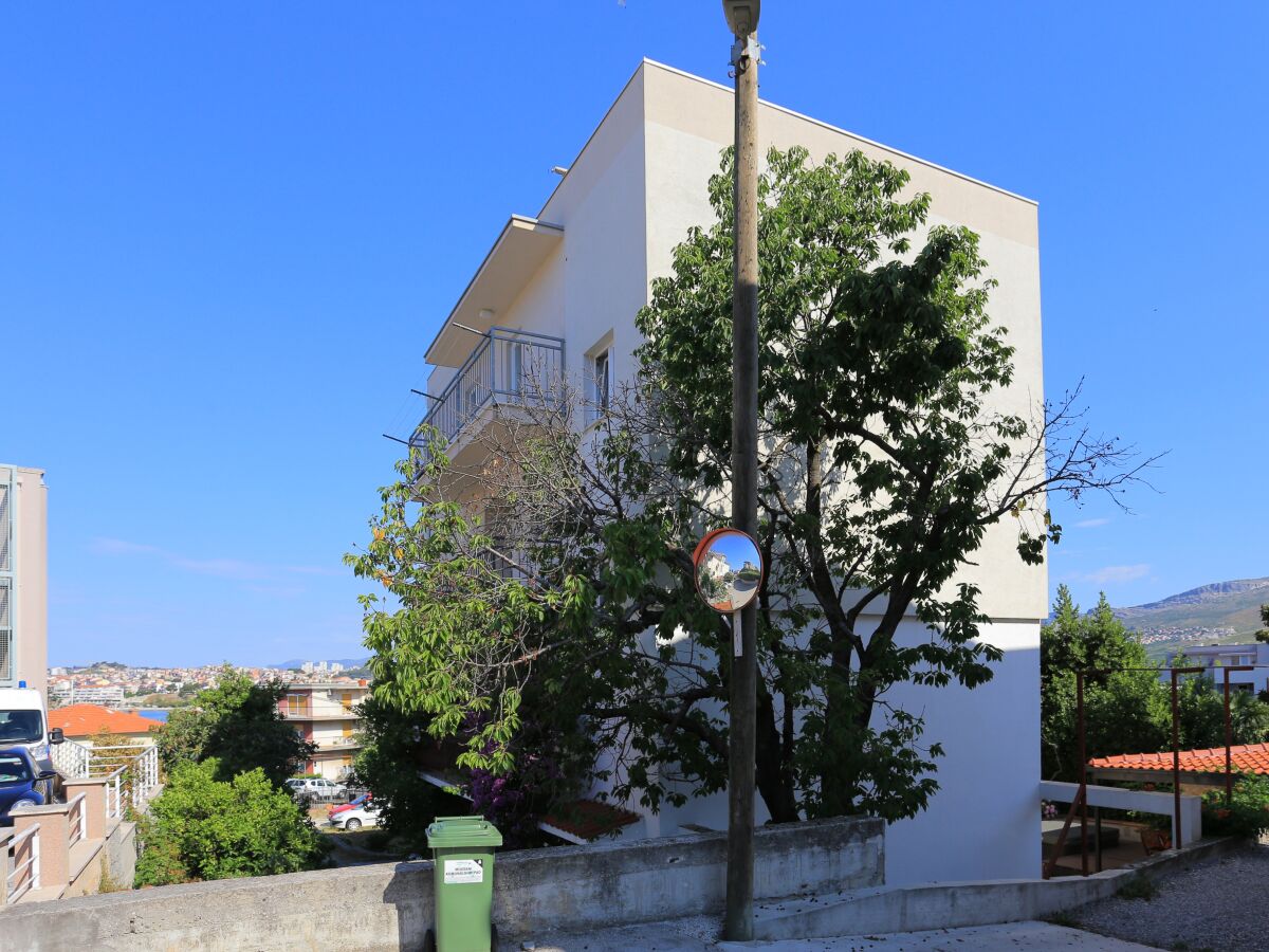 Apartment Two bedroom apartment with terrace Podstrana, Split A-9714-a - Outdoor photo 3