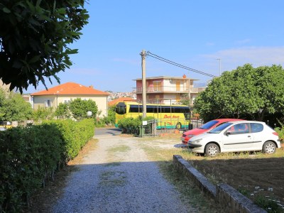 Apartment Two bedroom apartment with terrace Podstrana, Split A-9714-a - Outdoor photo 13
