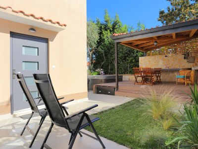 Apartment Two bedroom apartment with terrace Podstrana, Split A-9714-a - Outdoor photo 31