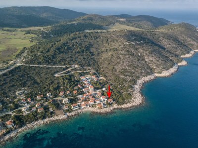 Apartment One bedroom apartment near beach Milna, Vis A-8946-a in Vis - Apartment