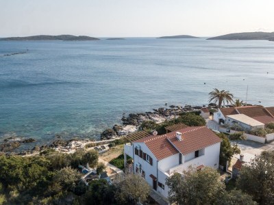 Apartment One bedroom apartment near beach Milna, Vis A-8946-a - Outdoor photo 5