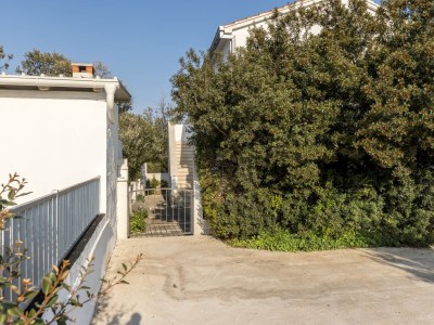 Apartment One bedroom apartment near beach Milna, Vis A-8946-a - Outdoor photo 14