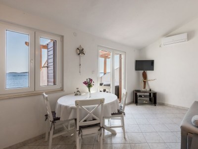 Apartment One bedroom apartment near beach Milna, Vis A-8946-a - Outdoor photo 18