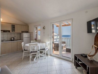 Apartment One bedroom apartment near beach Milna, Vis A-8946-a - Outdoor photo 19