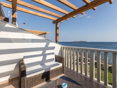 Apartment One bedroom apartment near beach Milna, Vis A-8946-a - Outdoor photo 30