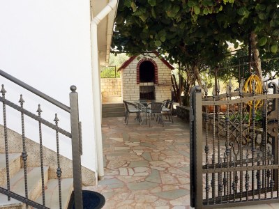 Apartment Two bedroom apartment with terrace Trogir A-10342-a - Outdoor photo 5