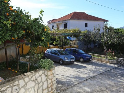 Apartment Two bedroom apartment with terrace Trogir A-10342-a - Outdoor photo 8