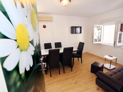 Apartment Two bedroom apartment with terrace Trogir A-10342-a - Outdoor photo 9