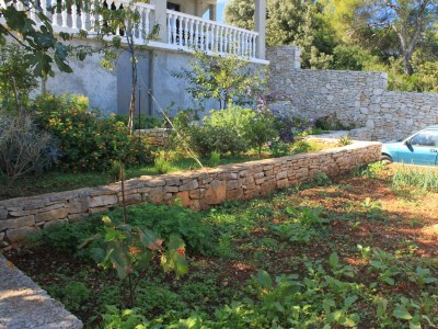 Apartment Two bedroom apartment with terrace Rukavac, Vis A-8836-a - Outdoor photo 7