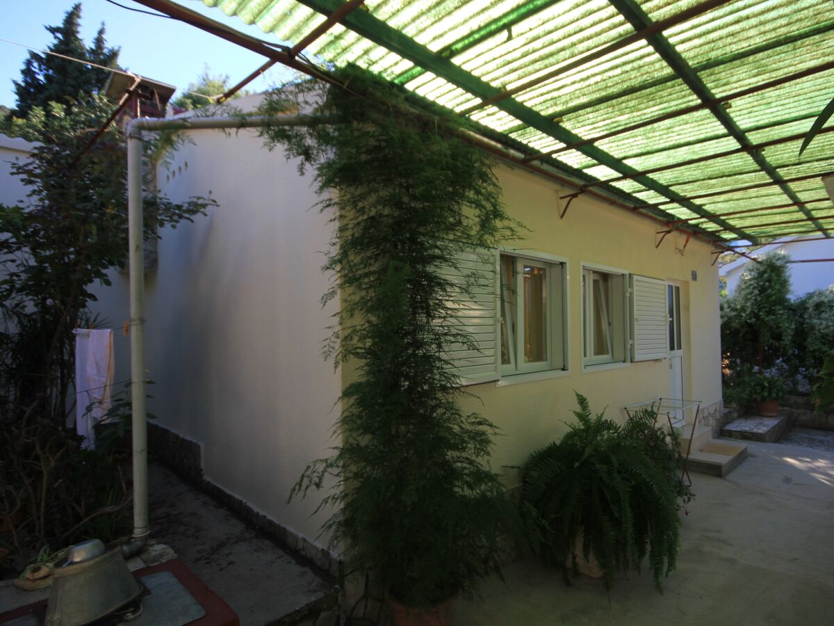 Holiday house Two bedroom house near beach Cove Rogačić, Vis K-8886 - Outdoor photo 4