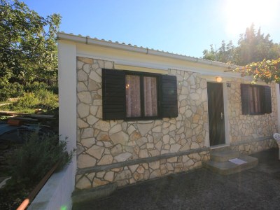 Holiday house One bedroom house with terrace Cove Rogačić, Vis K-8889 - Outdoor photo 3