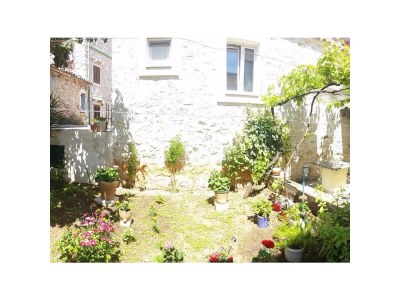 Apartment Two bedroom apartment with air-conditioning Kukljica, Ugljan A-11584-a - Outdoor photo 9