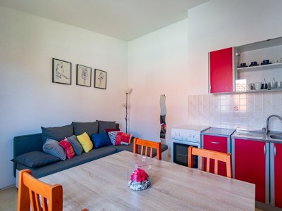 Apartment Two bedroom apartment with air-conditioning Kukljica, Ugljan A-11584-a - Outdoor photo 13