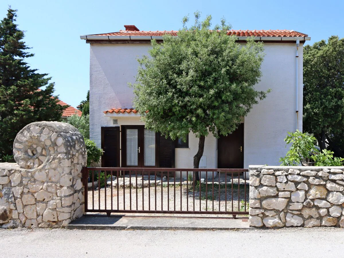 Apartment Two bedroom apartment with terrace Mandre, Pag A-11600-a - Outdoor photo 2