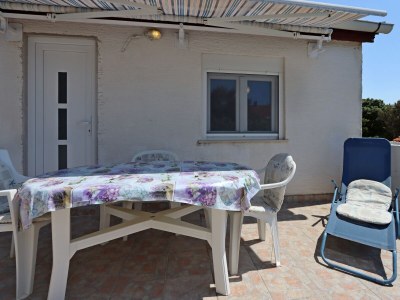 Apartment Two bedroom apartment with terrace Mandre, Pag A-11600-a - Outdoor photo 18