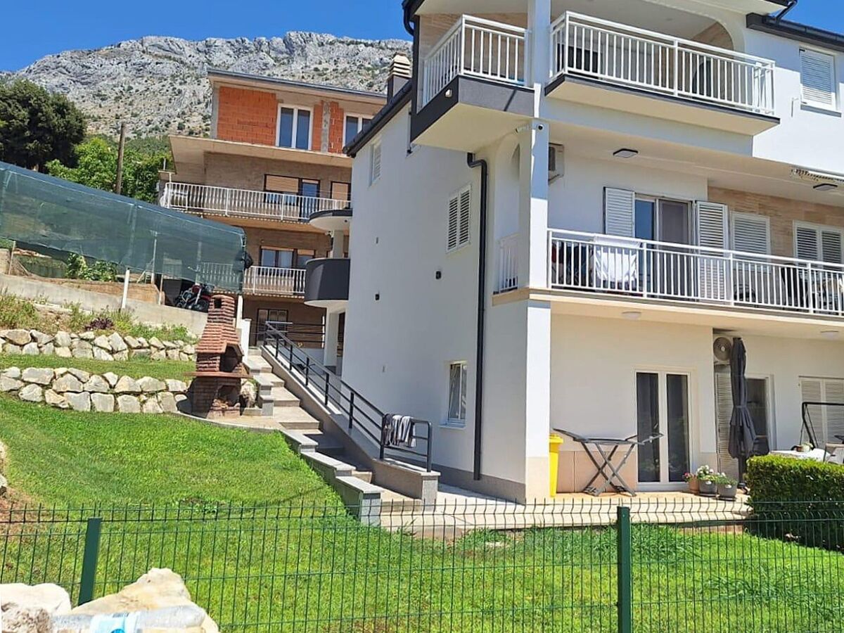 Apartment Three bedroom apartment with balcony and sea view Stanići, Omiš A-11421-a - Outdoor photo 2