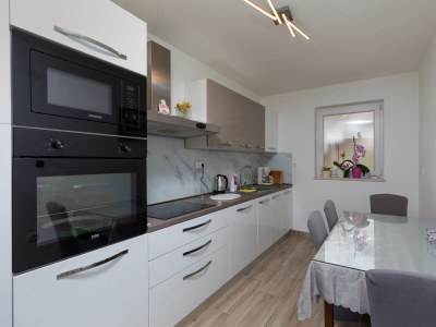 Apartment Three bedroom apartment with balcony and sea view Stanići, Omiš A-11421-a - Outdoor photo 10