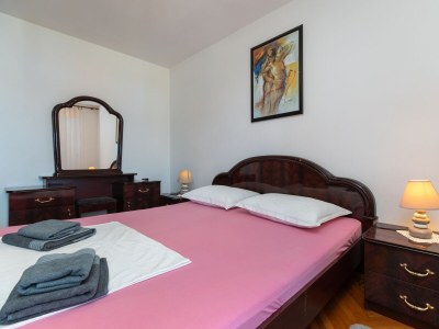 Apartment Three bedroom apartment with balcony and sea view Stanići, Omiš A-11421-a - Outdoor photo 12