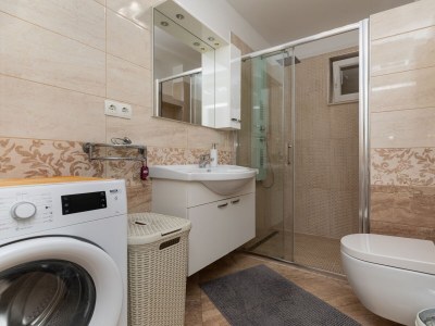 Apartment Three bedroom apartment with balcony and sea view Stanići, Omiš A-11421-a - Outdoor photo 21