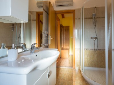 Apartment Two bedroom apartment with terrace Tar, Poreč A-13245-a - Outdoor photo 23