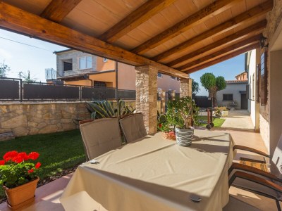 Apartment Two bedroom apartment with terrace Tar, Poreč A-13245-a - Outdoor photo 29