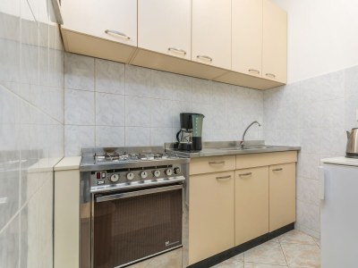 Apartment Two bedroom apartment with terrace Poreč A-13927-a - Outdoor photo 10