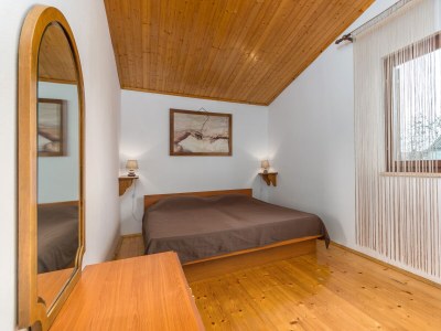 Apartment Two bedroom apartment with terrace Poreč A-13927-a - Outdoor photo 11