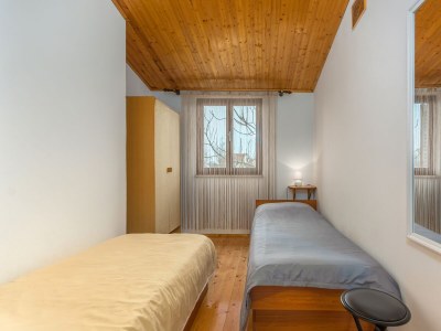 Apartment Two bedroom apartment with terrace Poreč A-13927-a - Outdoor photo 12