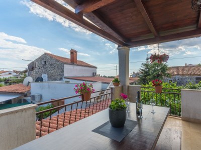 Apartment Two bedroom apartment with terrace Poreč A-13927-a - Outdoor photo 15