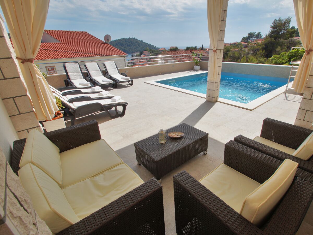 Holiday house Comfortable and spacious house with terrace and sea view Brna, Korčula K-13943