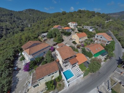 Holiday house Comfortable and spacious house with terrace and sea view Brna, Korčula K-13943 - Outdoor photo 4