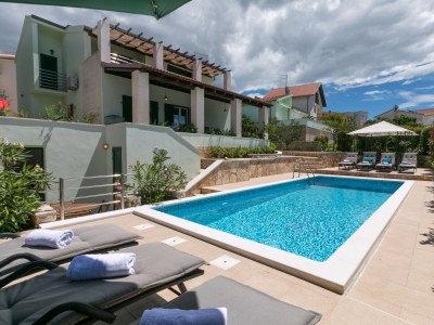 Holiday house Four-bedroom house with terrace and sea view Ražanj, Rogoznica K-13738 in Rogoznica - Holiday house