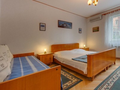 Apartment One bedroom apartment with terrace Mali Lošinj, Lošinj A-14166-a - Outdoor photo 8