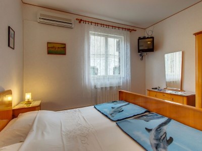 Apartment One bedroom apartment with terrace Mali Lošinj, Lošinj A-14166-a - Outdoor photo 9