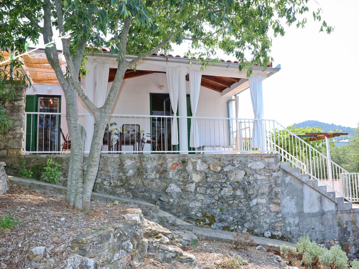 Holiday house Two bedroom house with terrace and sea view Sali, Dugi otok K-16128