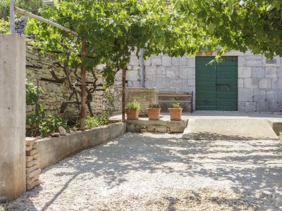 Holiday house One bedroom house with terrace and sea view Oključna, Vis K-14875 - Outdoor photo 6