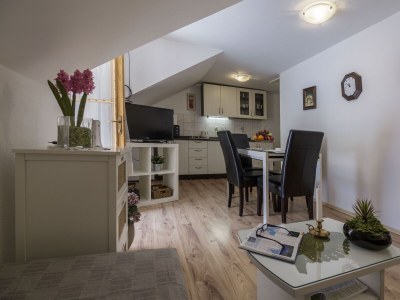 Holiday house One bedroom house with terrace and sea view Oključna, Vis K-14875 - Outdoor photo 12