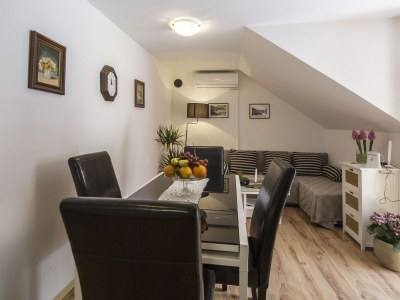 Holiday house One bedroom house with terrace and sea view Oključna, Vis K-14875 - Outdoor photo 13