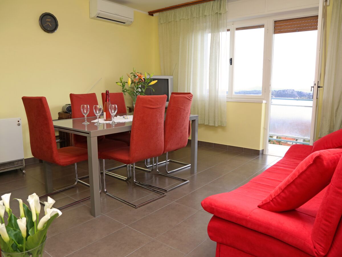 Apartment Three bedroom apartment with terrace and sea view Šibenik A-16170-a - Outdoor photo 5