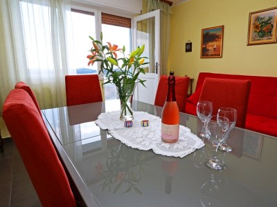 Apartment Three bedroom apartment with terrace and sea view Šibenik A-16170-a - Outdoor photo 7