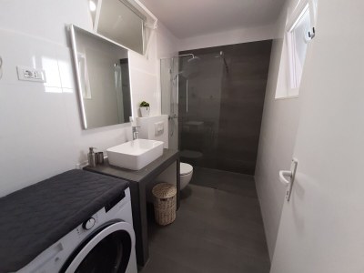 Apartment Three bedroom apartment with terrace and sea view Šibenik A-16170-a - Outdoor photo 14