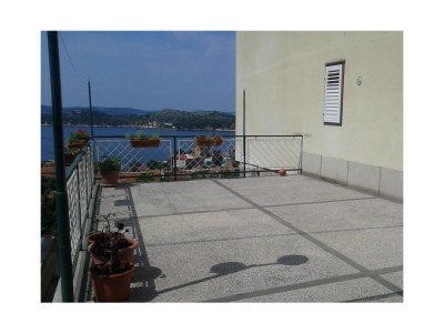 Apartment Three bedroom apartment with terrace and sea view Šibenik A-16170-a - Outdoor photo 20