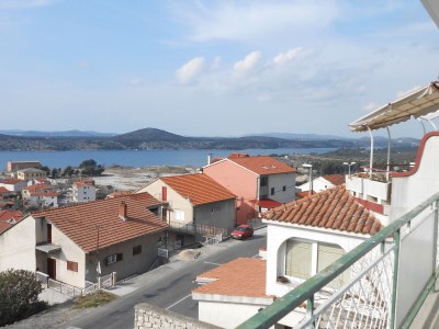 Apartment Three bedroom apartment with terrace and sea view Šibenik A-16170-a - Outdoor photo 23