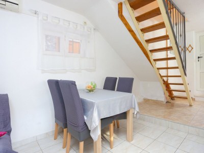 Apartment Two bedroom apartment with terrace Kaštel Štafilić, Kaštela A-15110-a - Outdoor photo 8